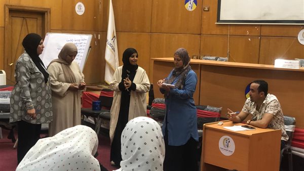 “القومي للمرأة” ينظم تدريبًا حول “التثقيف المالي” بقرى القلية والجيزة
