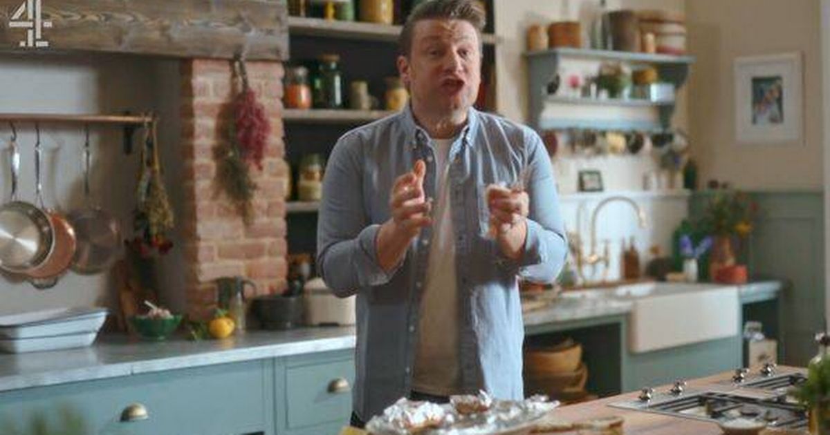 Jamie Oliver’s Unusual Trick for the Ultimate Crispy Roast Potatoes