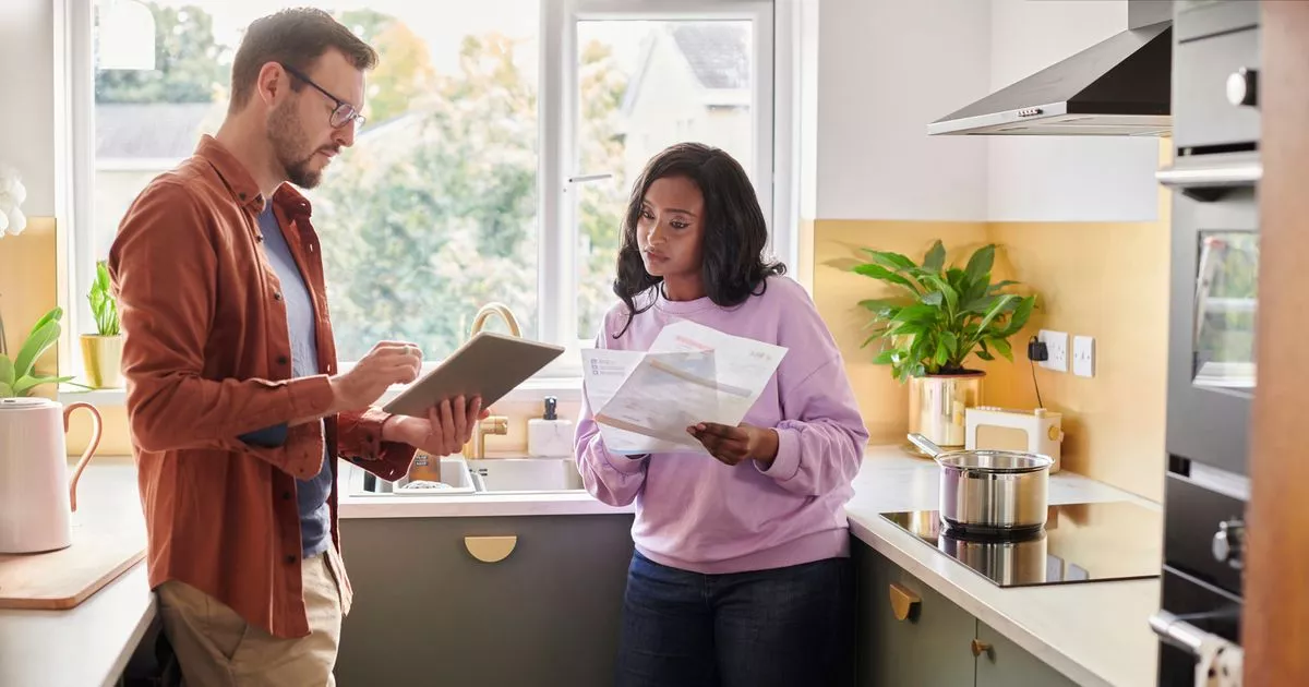 COST OF LIVING SCHEME GIVING STRUGGLING HOUSEHOLDS PREMENTS UP TO £ 300 – How to CLAIM