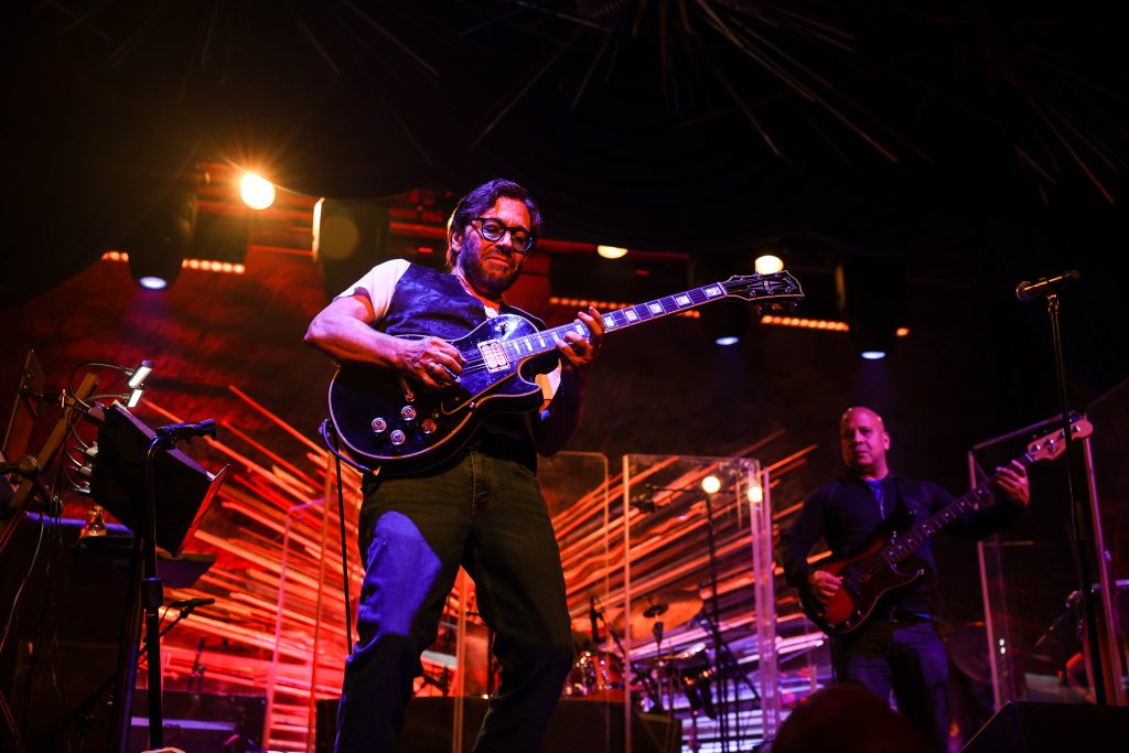 Guitar legend al di meola to perform at the Macc, Sept. 6: Maui Now