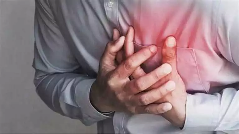 7 علامات تحذيرية قد تشير إلى إصابتك بأمراض القلب .. انتبه لها فورا