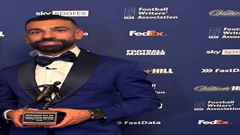 شرف عظيم .. محمد صلاح يعلق على فوزه بجائة أفضل لاعب في العام