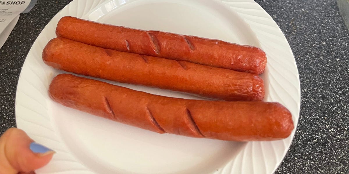 I MADE HOT DOGS USING STOVE, GRILL, AIR FRIER, AND MICROWEVE, CLEAR WINNER