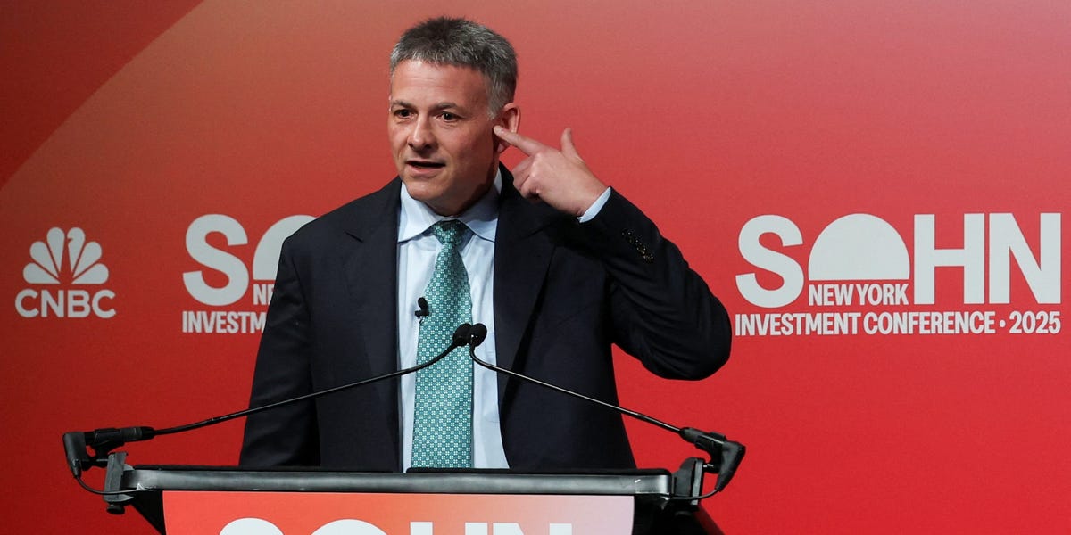 Big-Name US Hedge End Managers Are Looking ABROAD