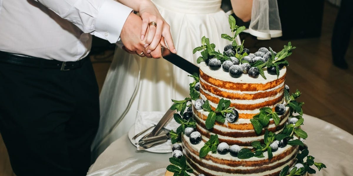 Things You Should Skip at A Wedding Reception