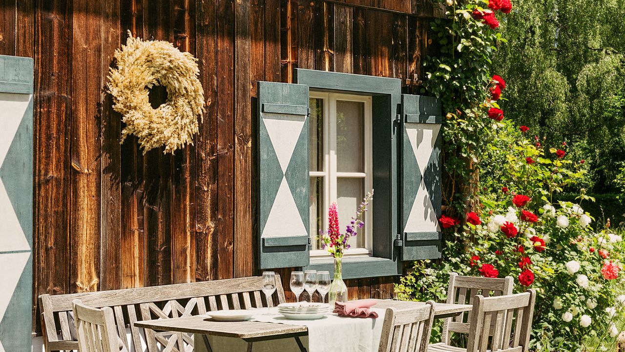 12 BEST SUMMER WREATHS TO GREET GUSTTS IN 2025