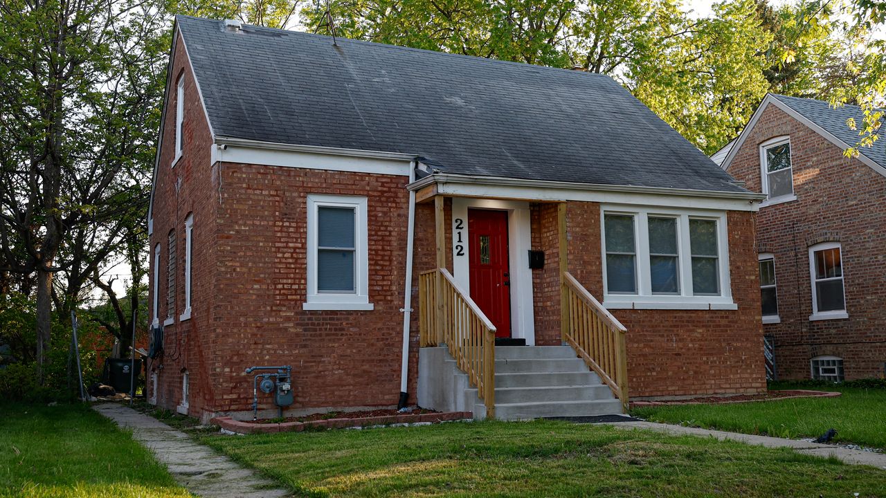 The Owner of Pope Leo XIV’s Humble Childhood Home to Cash in Its Holy Association
