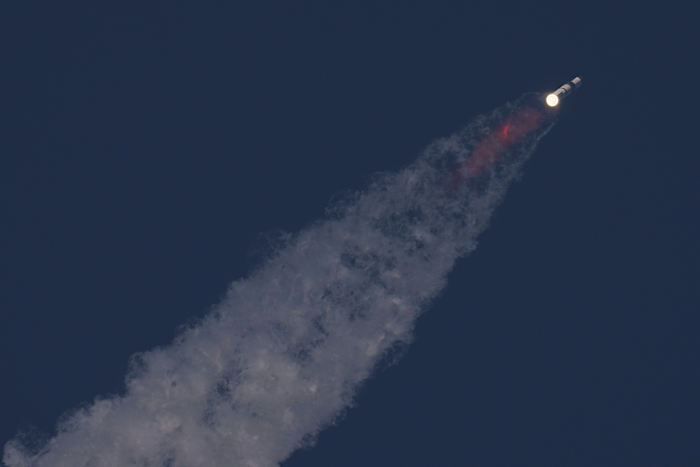 FAA Demands ANCCIDENT INTO SPACEX’S LATEST OUT-CONTROL STARSHIP FLIGH