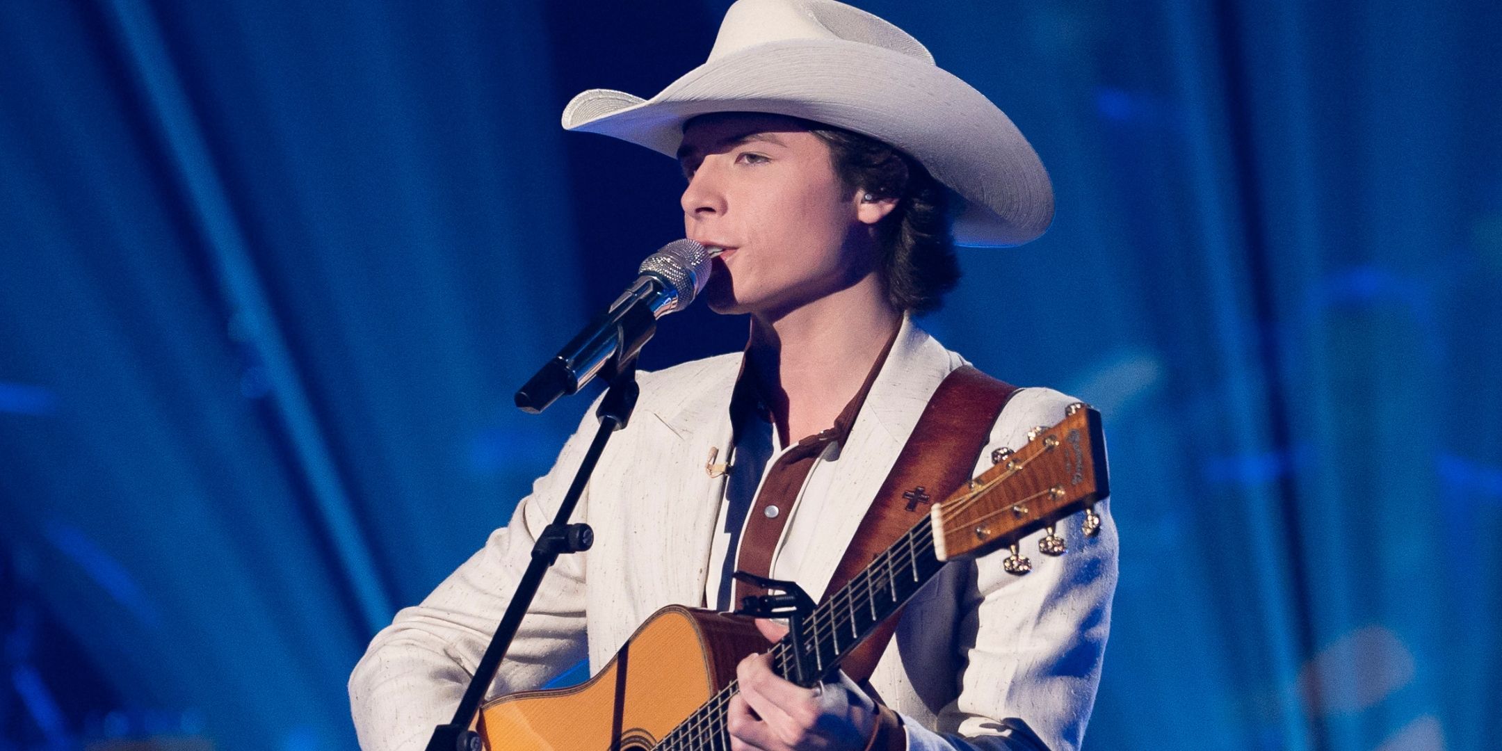 American Idol’s John Foster Reveals if he Saw Winner’s Name on Ryan Seacrest’s Card before Announcement