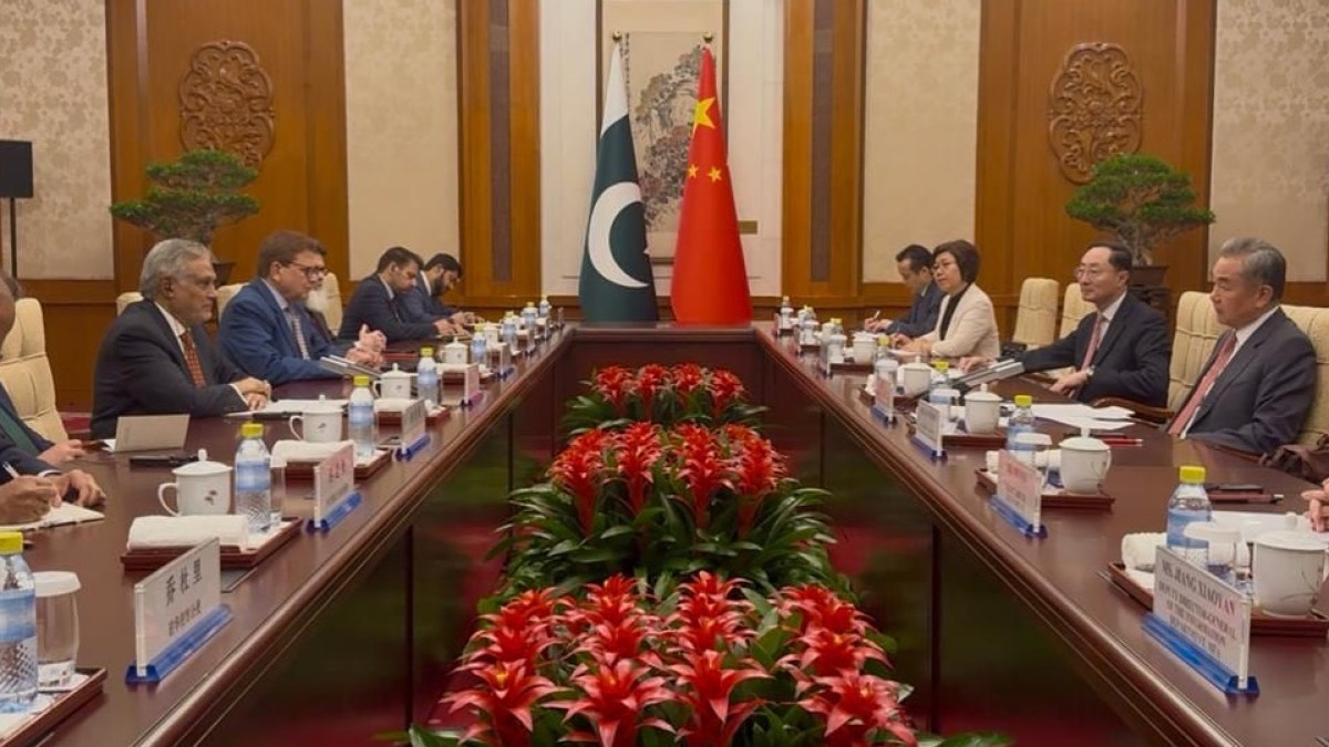 Pakistan Recommites to China Bond Amid Trump Shadow Over India Ceasefire | India-Pakistan Tension News