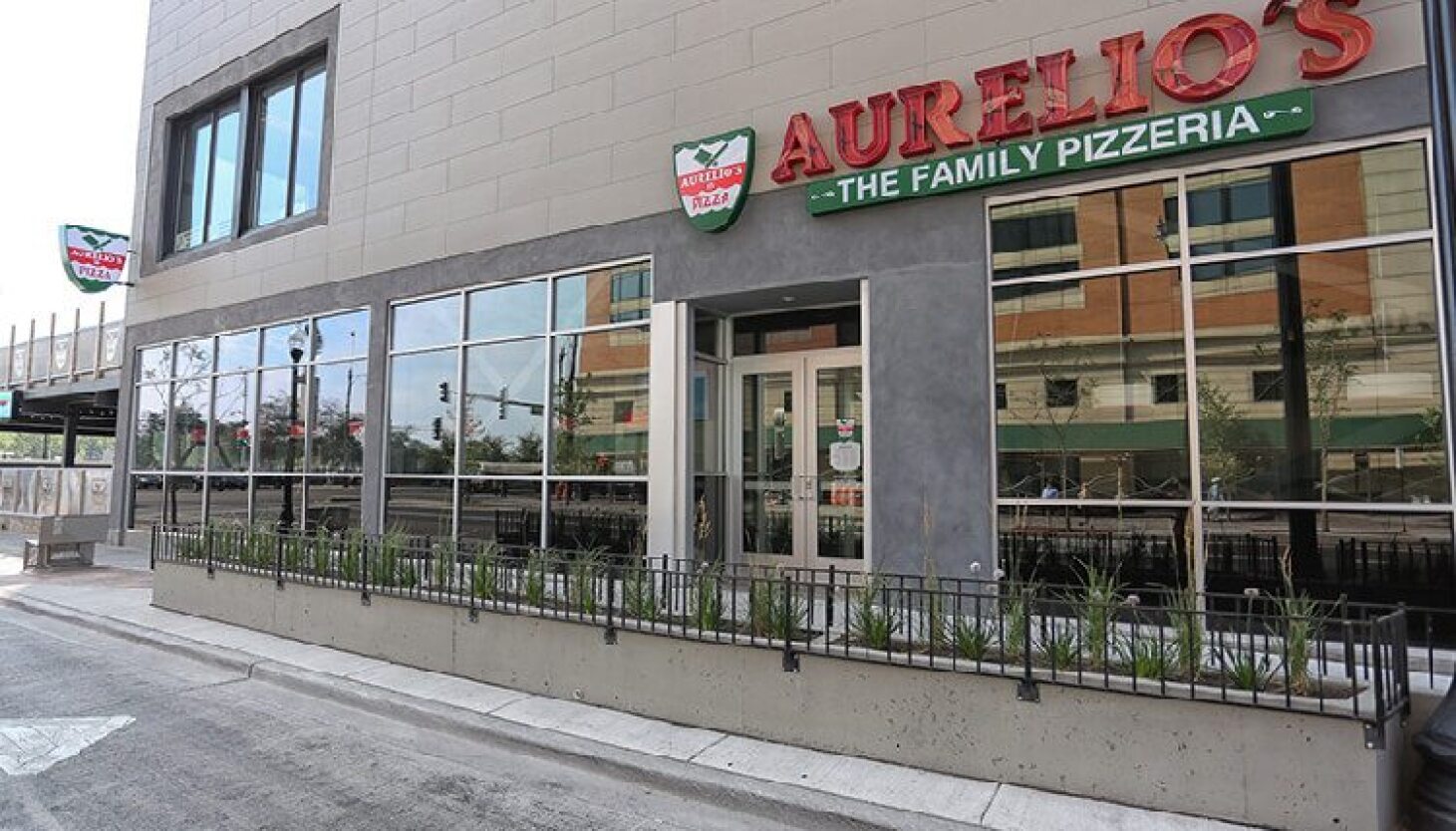 Aureli’s Pizza to Close Its Only Chicago Location This Week