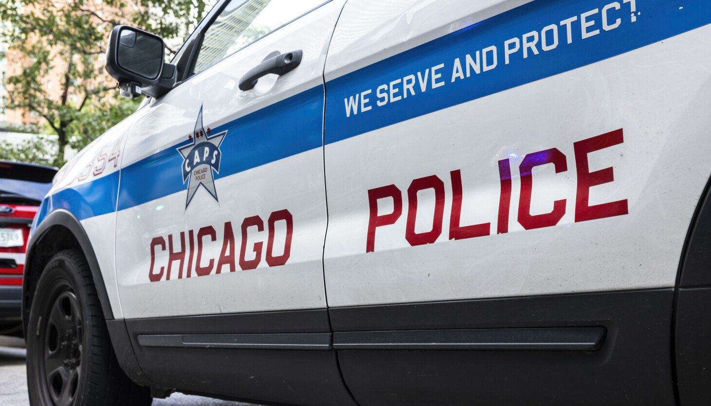 Austin Man Hit and Dragged Cop while Fleeing Traffic Stop In West Garfield Park, Prosecutors Say