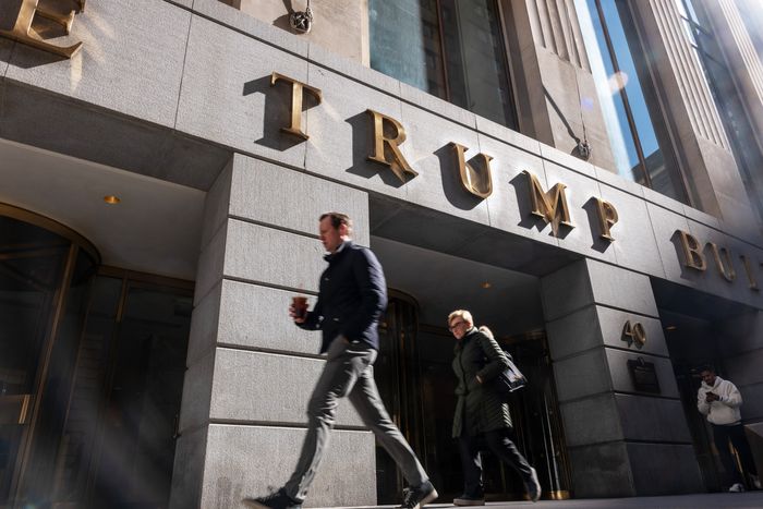 Former President Trump Struggles To Make Bond On Civil Fraud Case