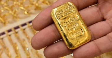 Gold is falling globally and settling locally