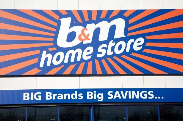 b&m home store sign