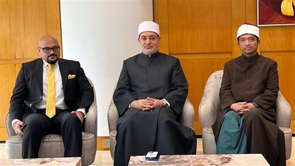 The Mufti of Malaysia and the Ambassador of Egypt to Kuwait
