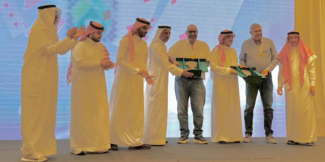 Fahd Zahid is honored by Al-Saudi Federation of Sportsmen in recognition of his participation in the group of Al-Zahed – Musicnation