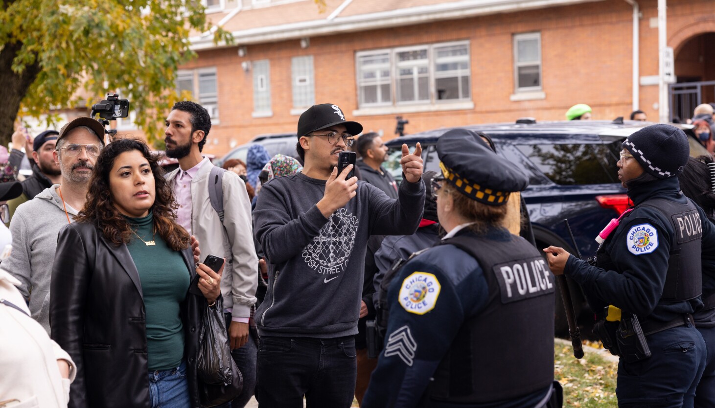 Feds haven’t charged anyone with shooting at Border Patrol agents in Chicago despite touting the arrest